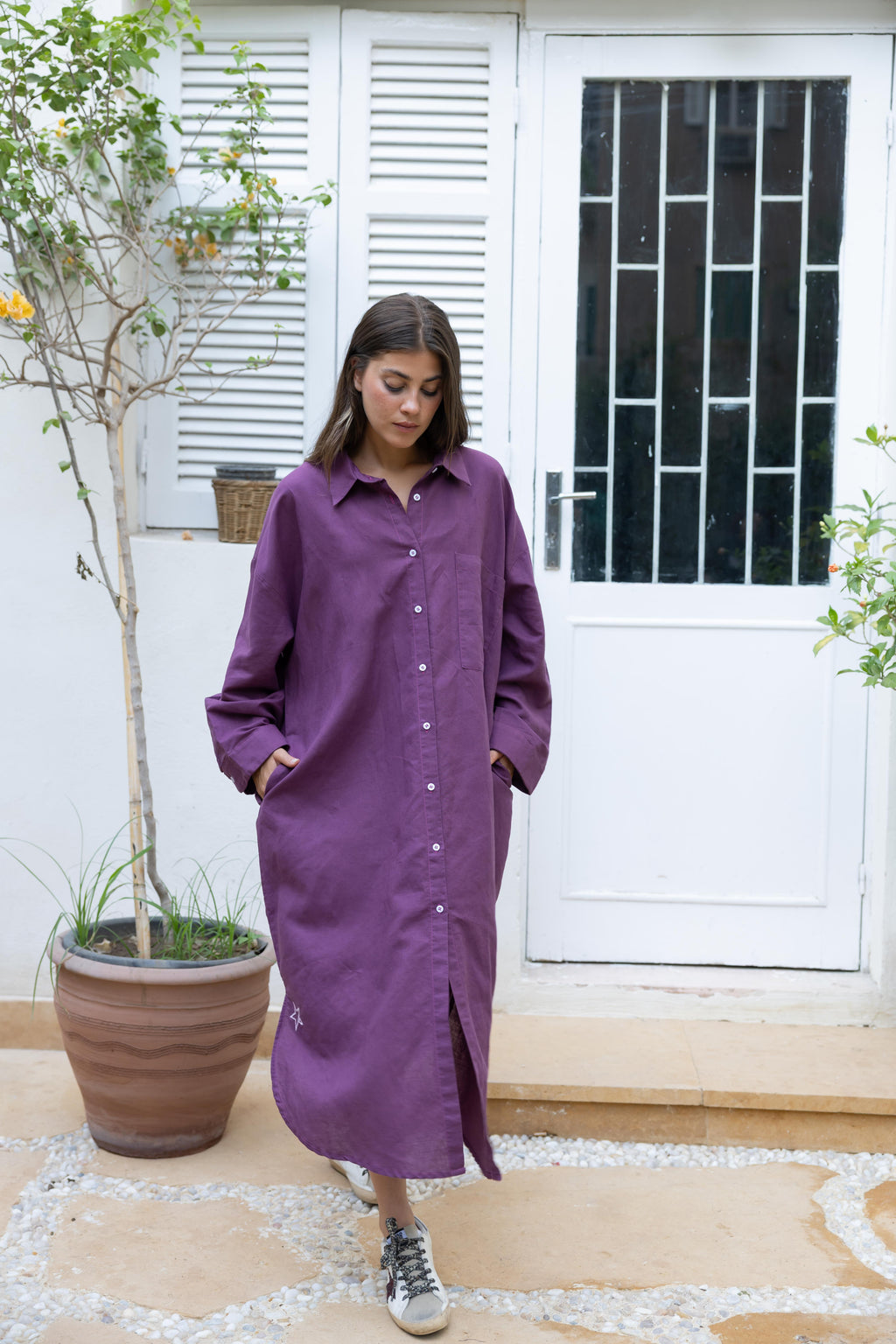 The Signature Shirt Dress in (purple)